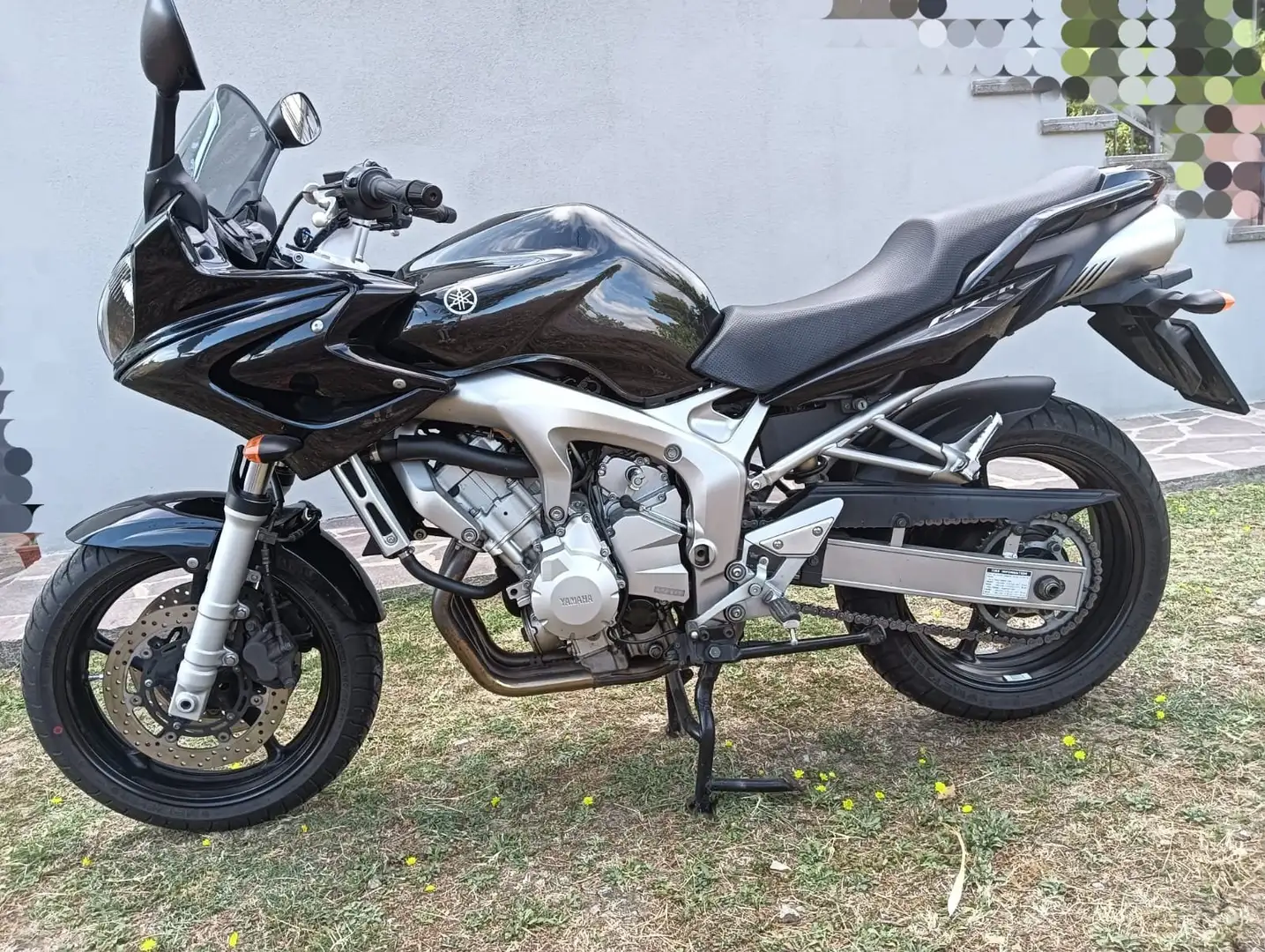 Yamaha FZR 600 Fazer Noir - 1