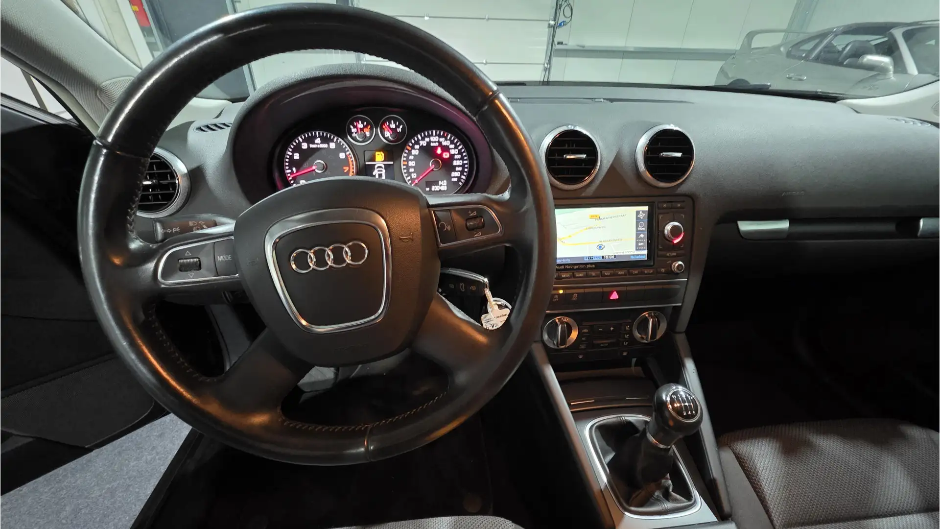 Audi A3 Sportback 1.2 TFSI Attraction Advance 4 x NIEUW BA Noir - 2