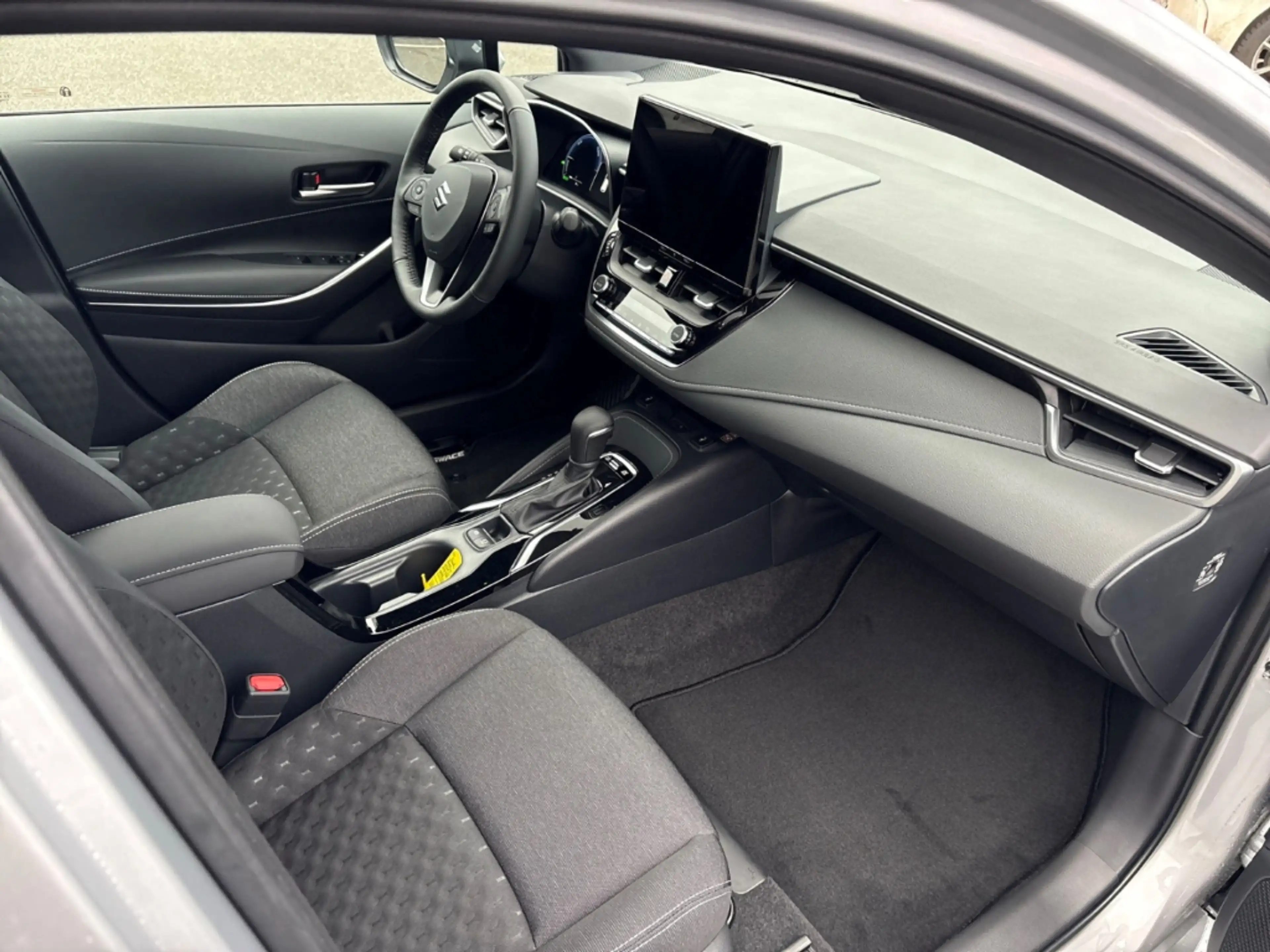 Suzuki Swace 1.8 Hybrid Comfort+ Navi Digitales Cockpit LED El. — photo 13