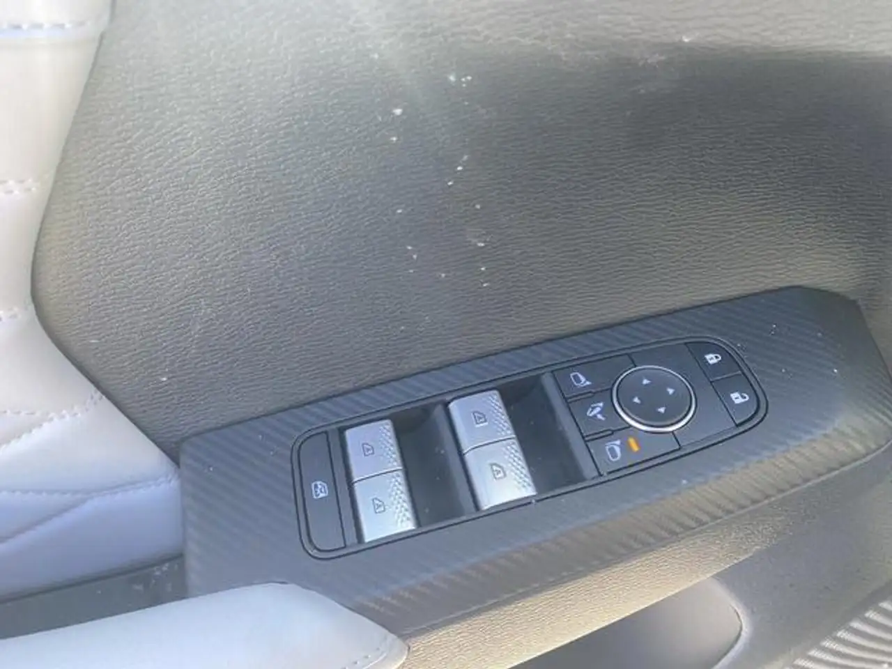 Mitsubishi Outlander снимка Mitsubishi Outlander