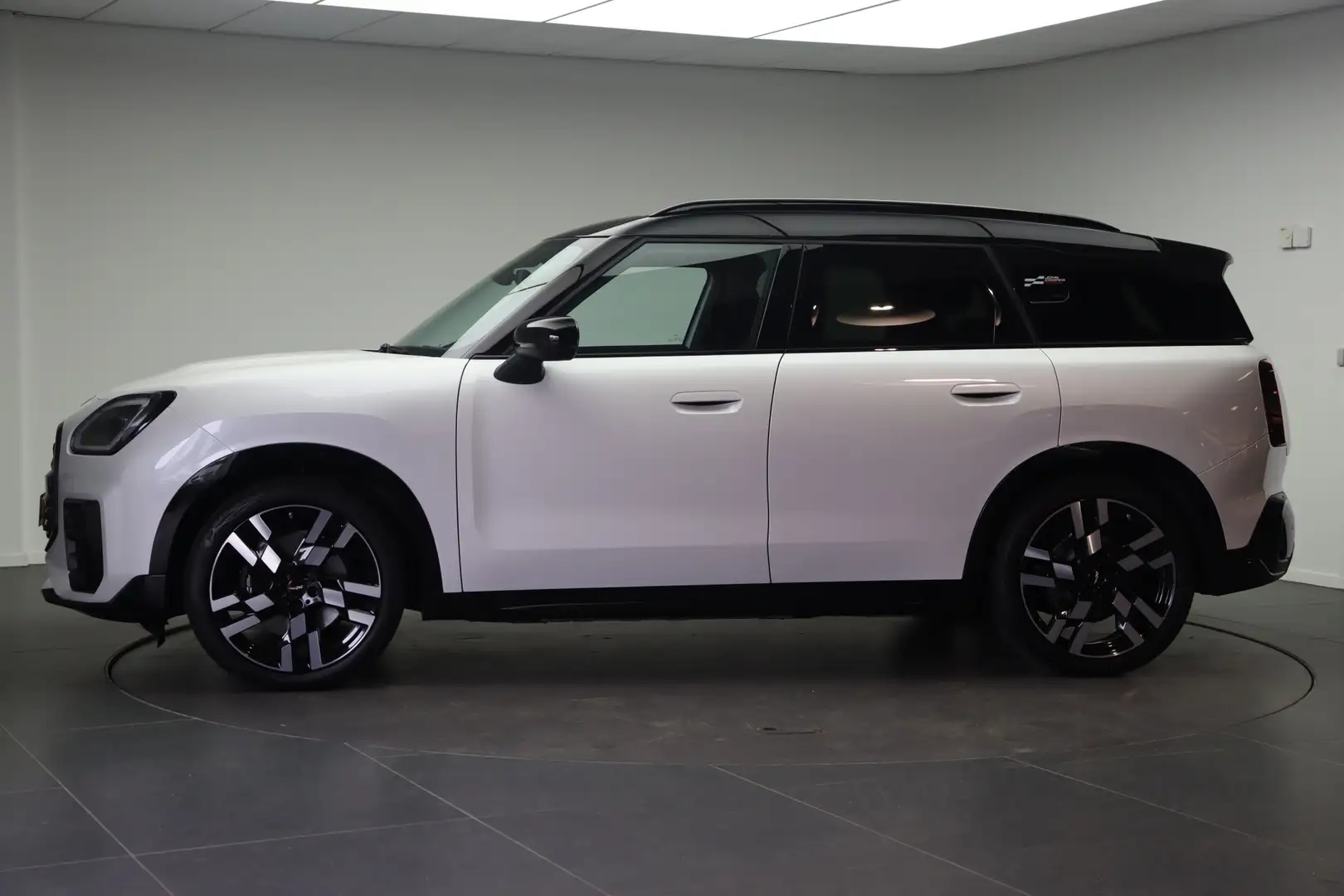 MINI Countryman SE ALL4 / JCW / Pakket XL / 20" John Cooper Works Fla Bianco - 2