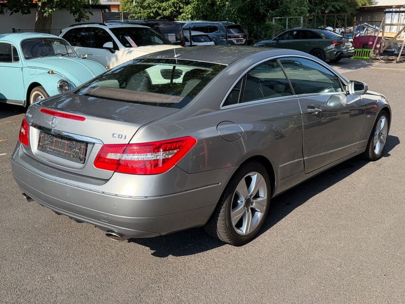 Mercedes-Benz E 350 CDI BlueEfficiency NAVI~LEDER~EU5 — photo 7