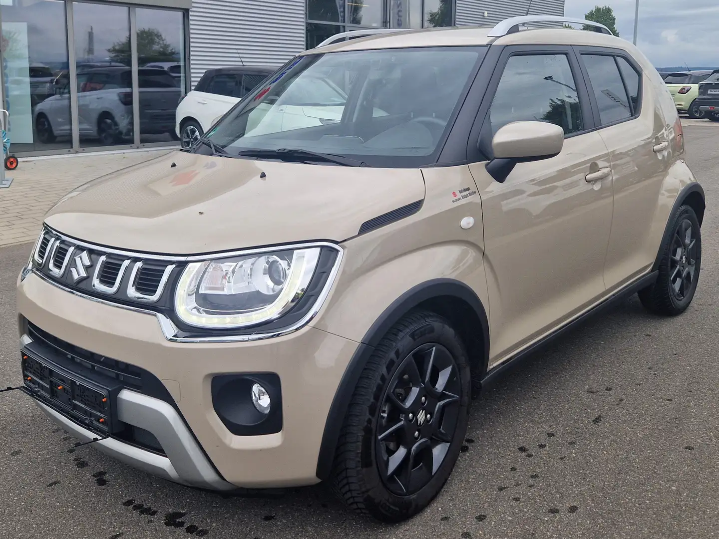 Suzuki Ignis 1.2 Dualjet Hybrid CVT Comfort Beige - 1