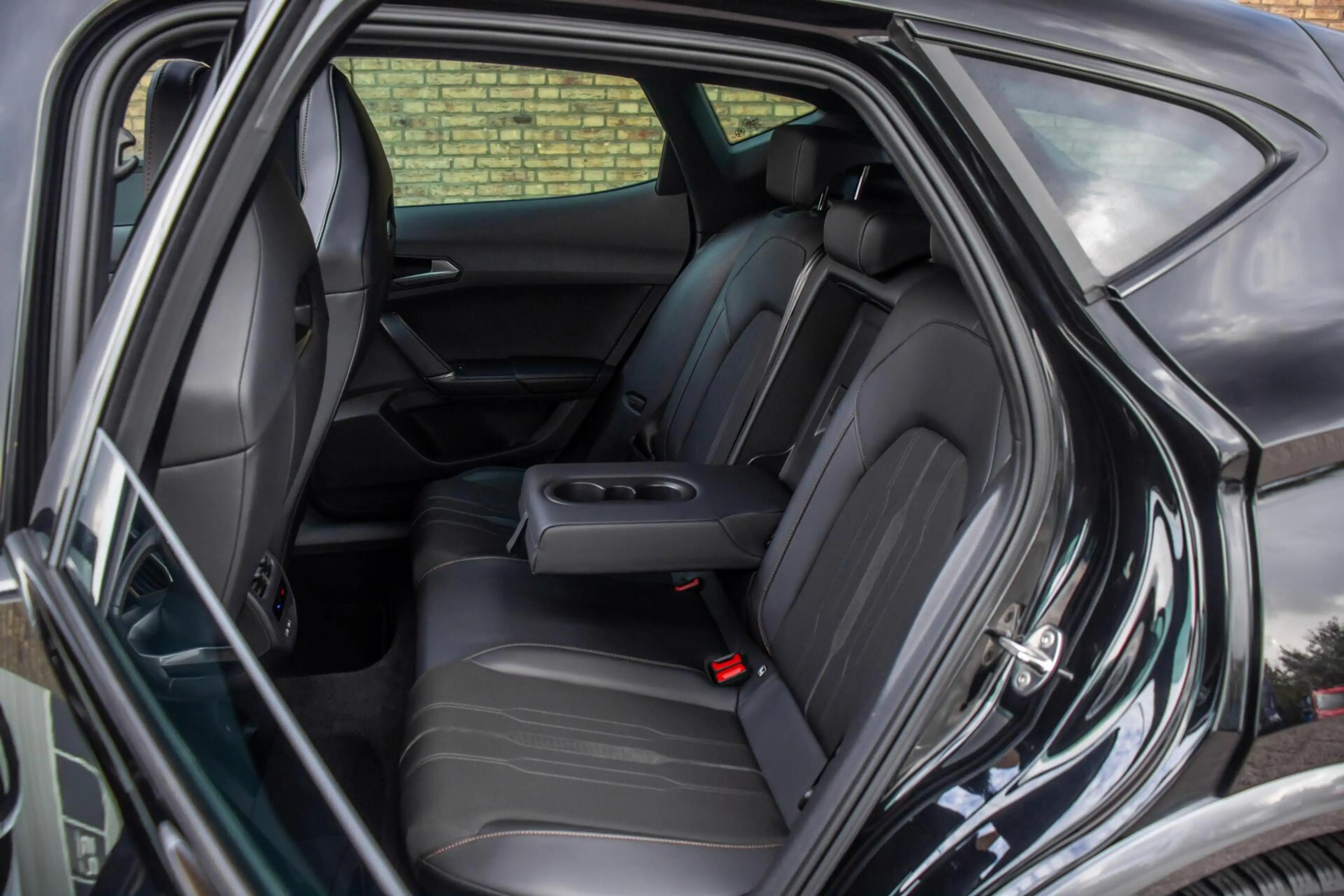 CUPRA Formentor 1.4 e-Hybrid VZ Performance 245PK, Pano, ACC — photo 11