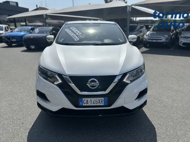 Nissan Qashqai view 2