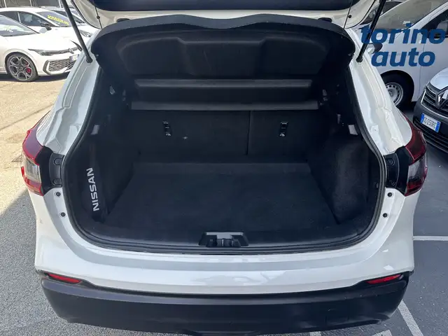 Nissan Qashqai view 25