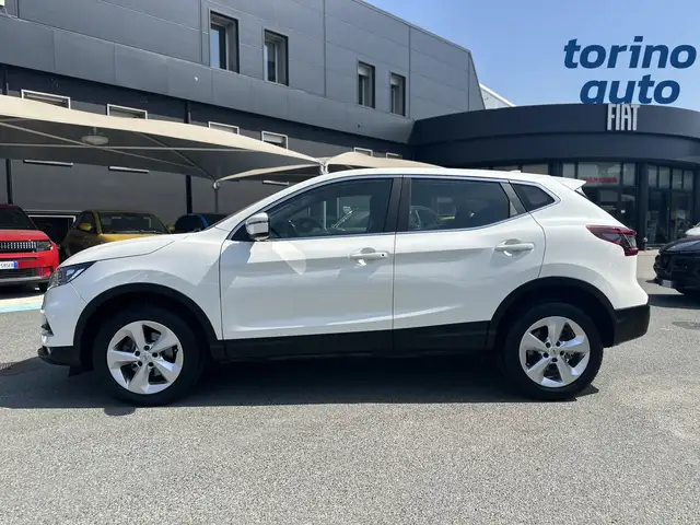 Nissan Qashqai view 4