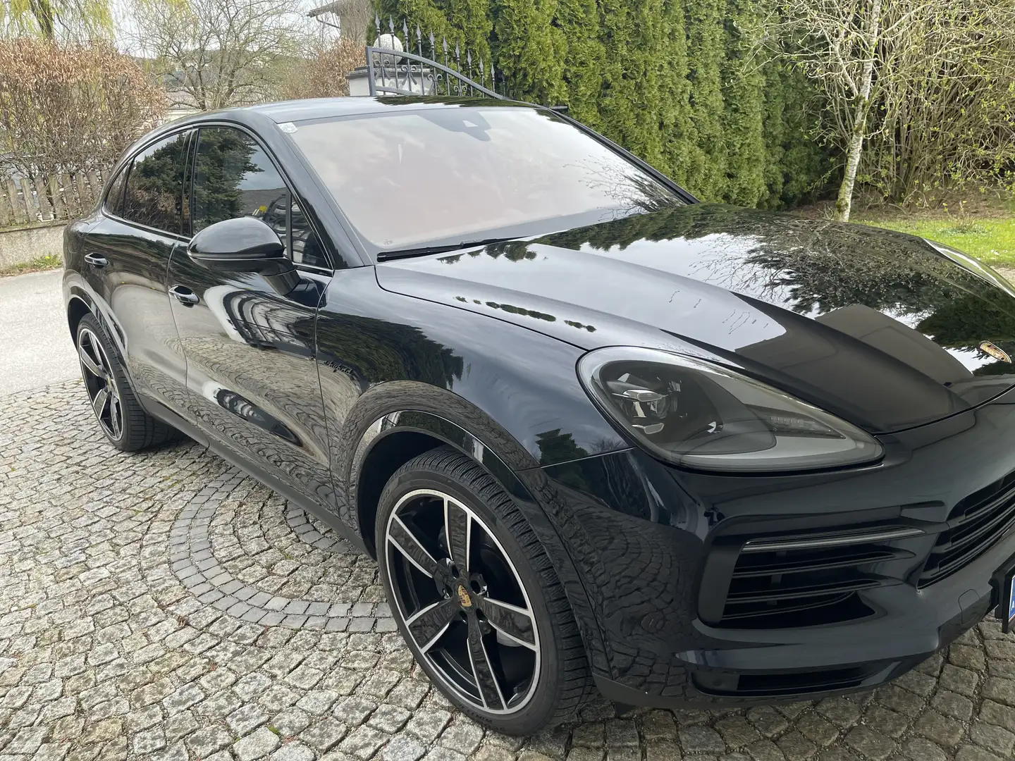 Porsche Cayenne Coupe  Hybrid - 1