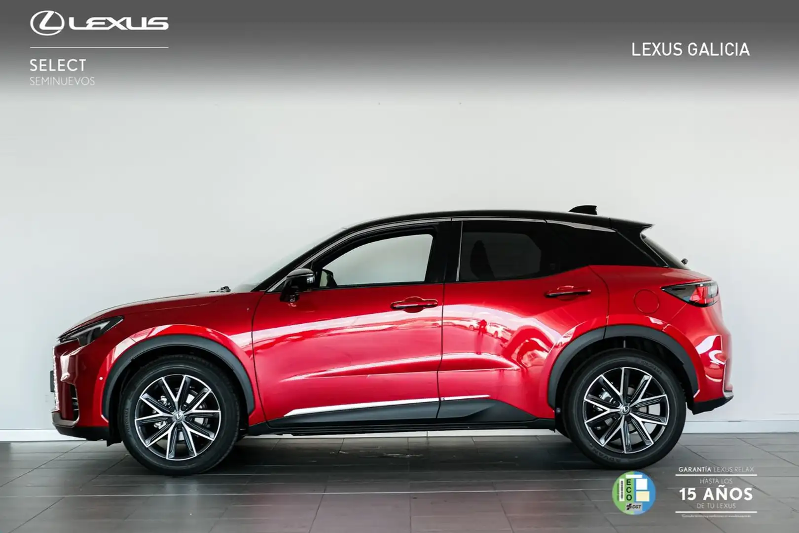 Lexus LBX COOL + Rojo - 2