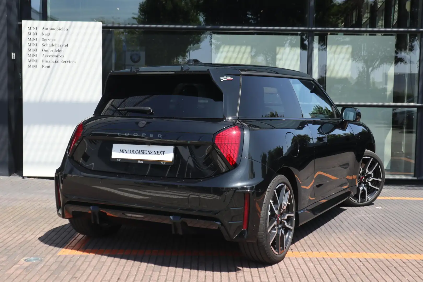 MINI Cooper E 3-deurs | John Cooper Works + Pakket XL Černá - 2