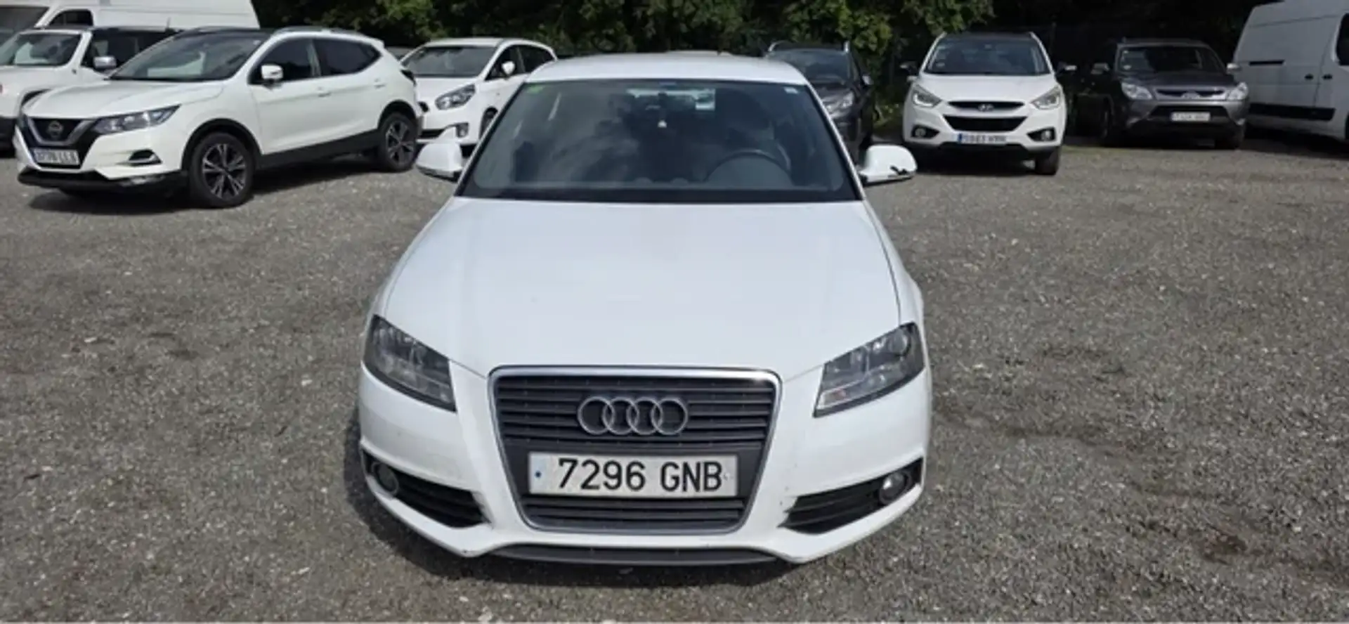 Audi A3 2.0TDI Ambiente DPF White - 1