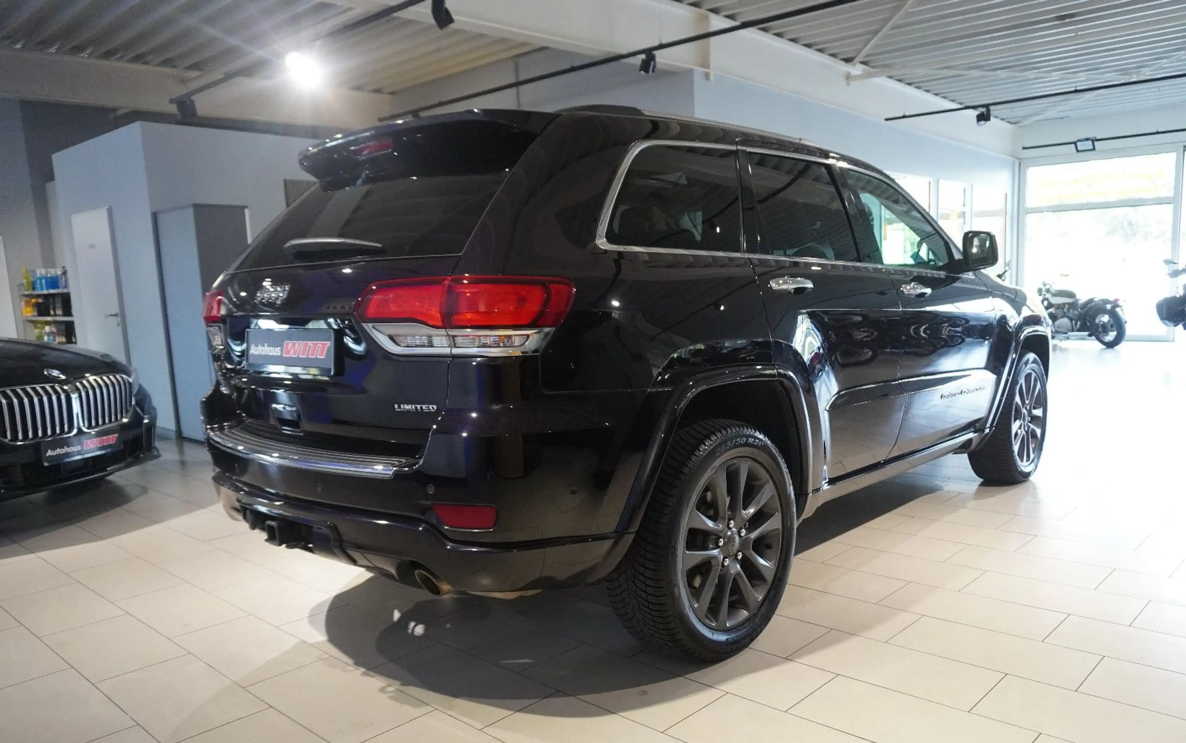 Jeep Grand Cherokee 5,7 V8 Limited *4x4*Navi*Pano* — photo 7