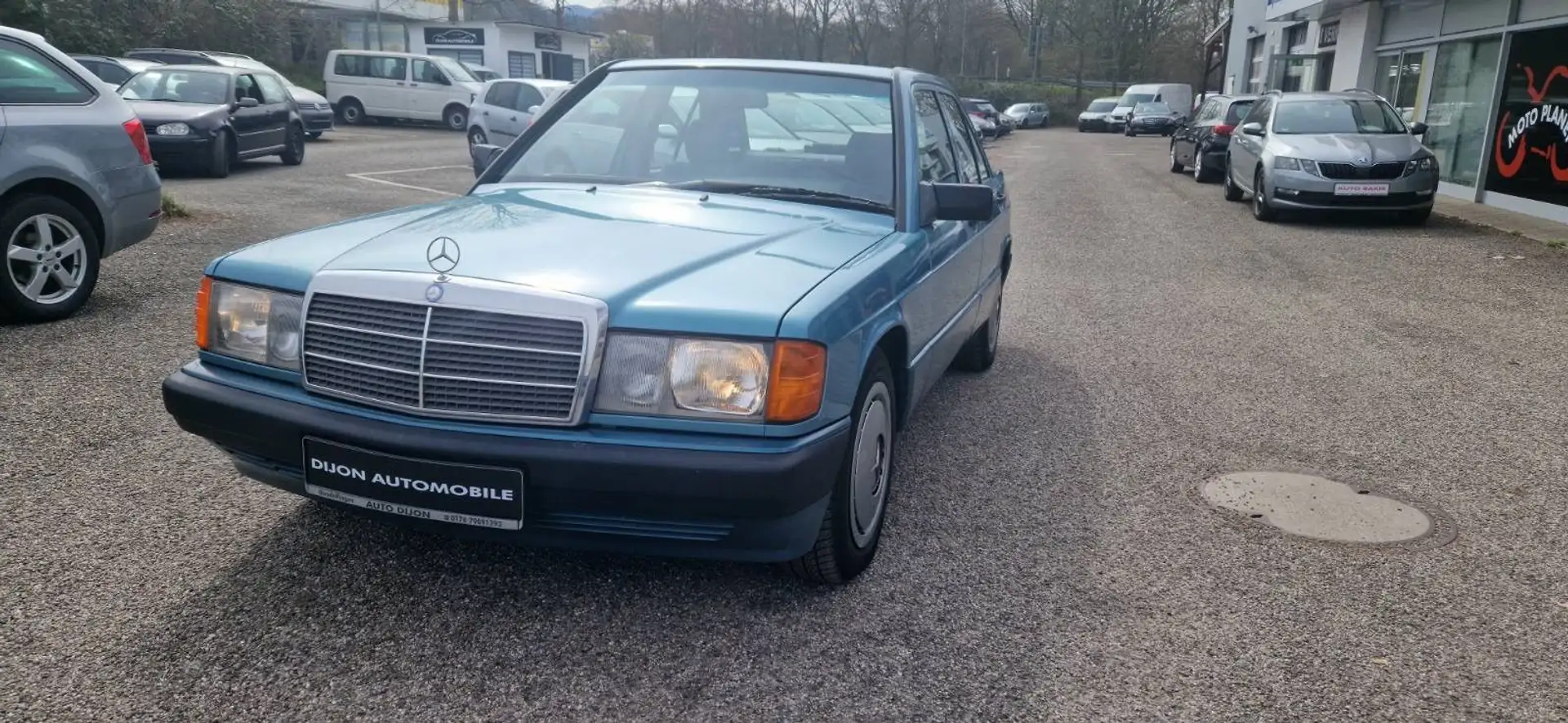 Mercedes-Benz 190 Gris - 2