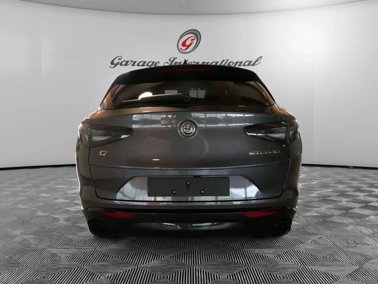 Alfa Romeo Stelvio 2025