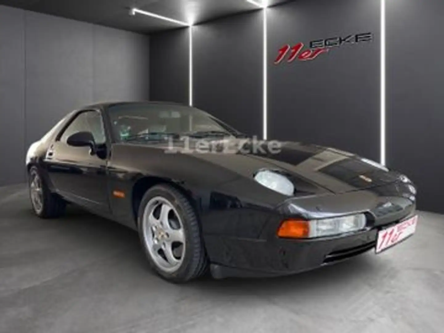 Porsche 928 GTS Negro - 1