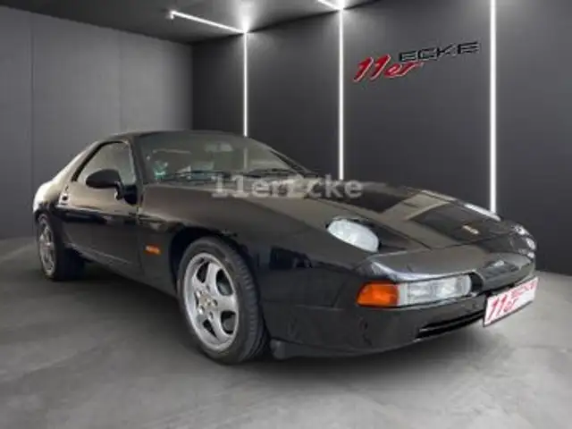 Porsche 928 GTS