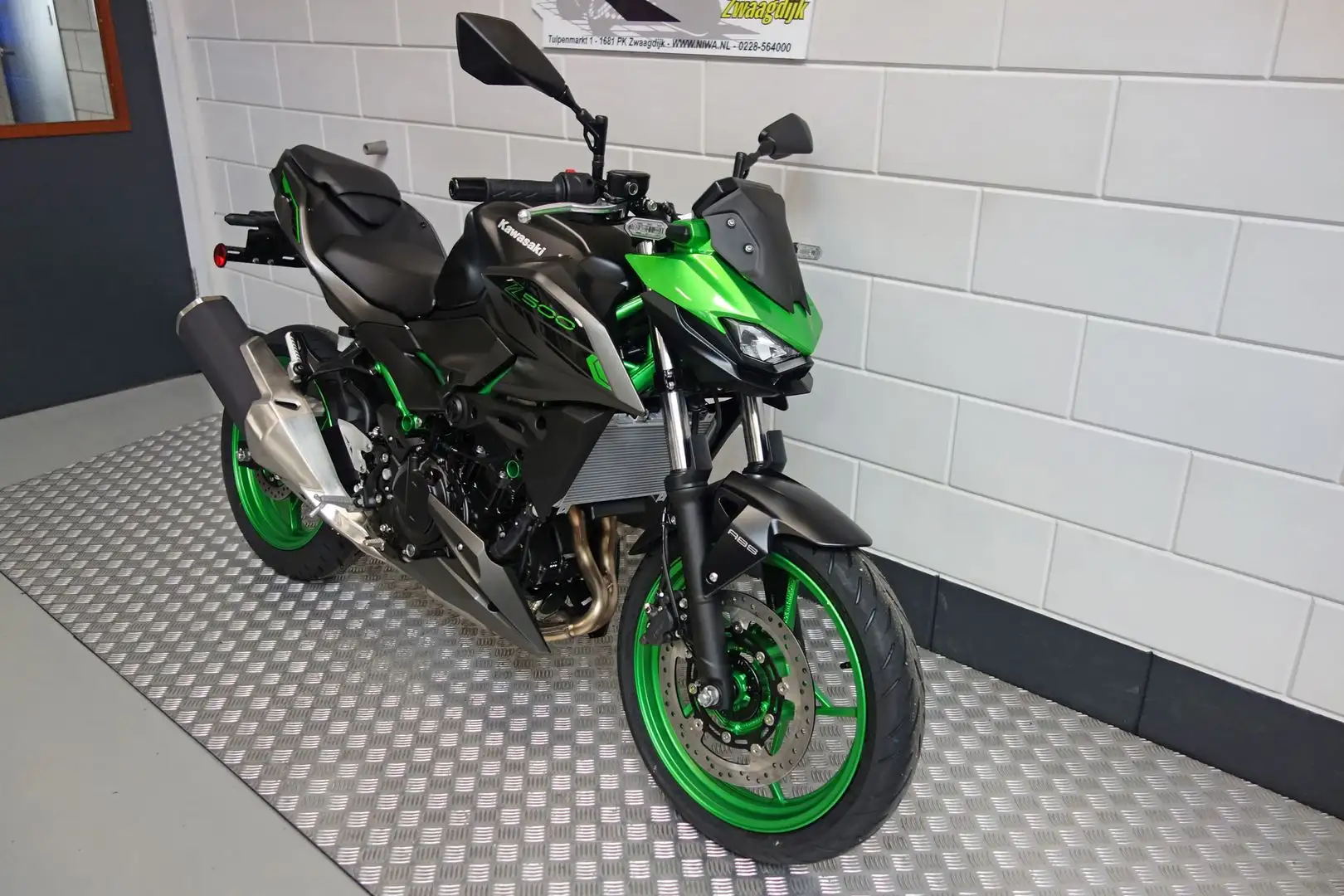 Kawasaki Z 500 SE Grün - 2