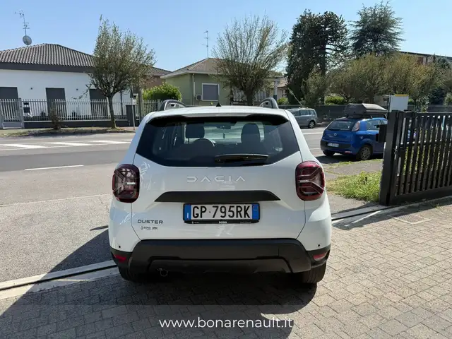 Dacia Duster view 5