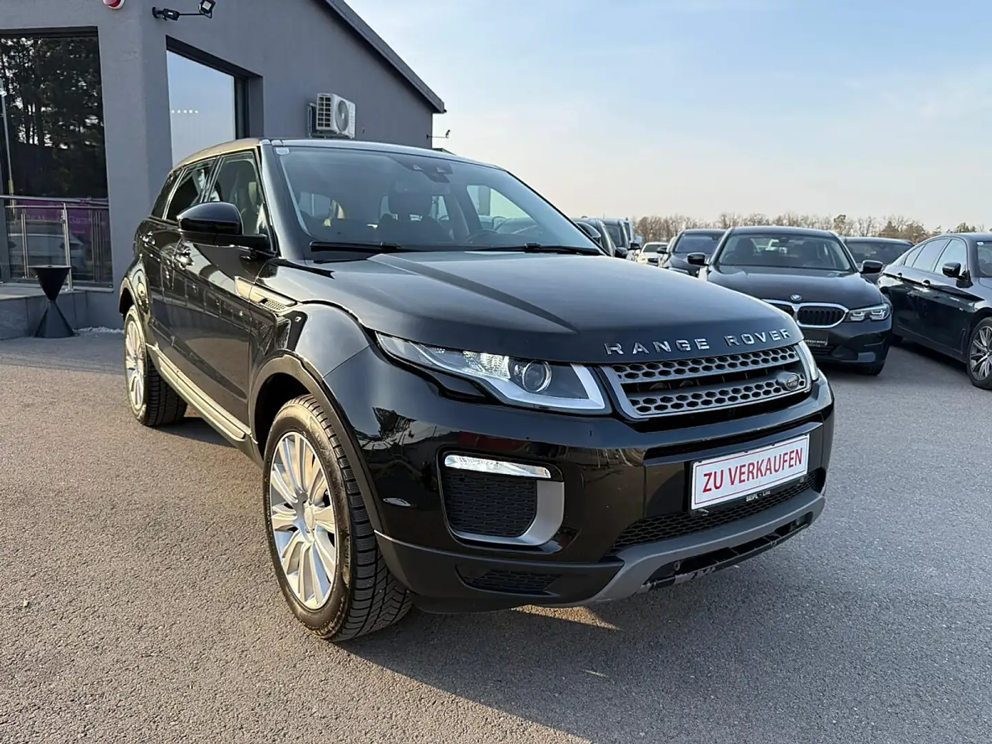 Land Rover Range Rover Evoque Pure 2,0 TD4 Aut. Schwarz - 1
