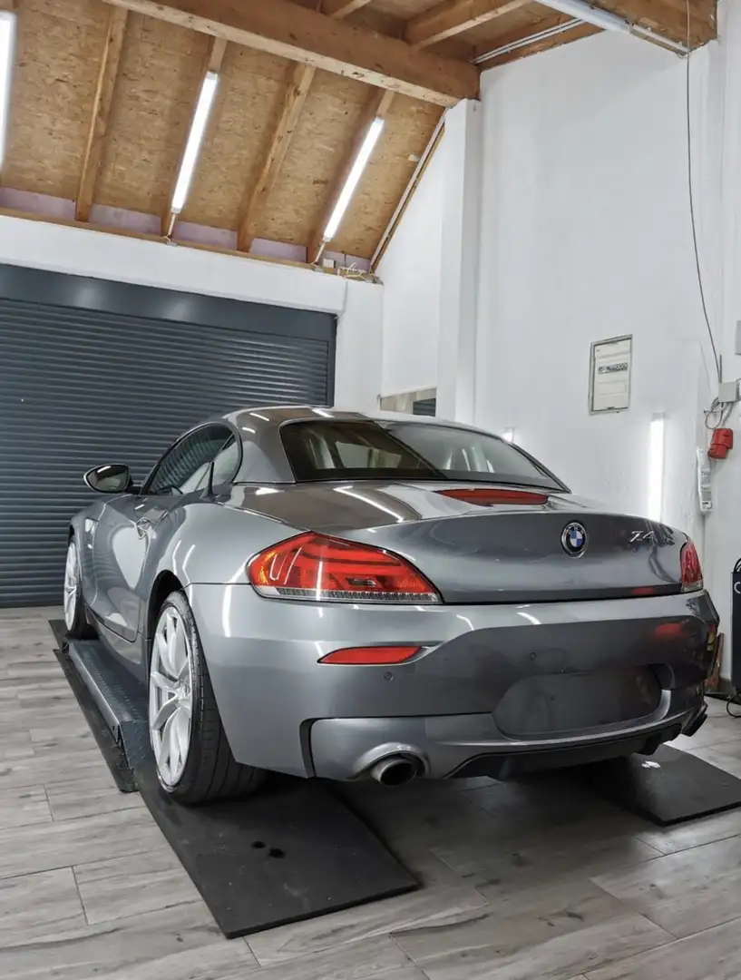 BMW Z4 sDrive35is Aut. Grey - 2