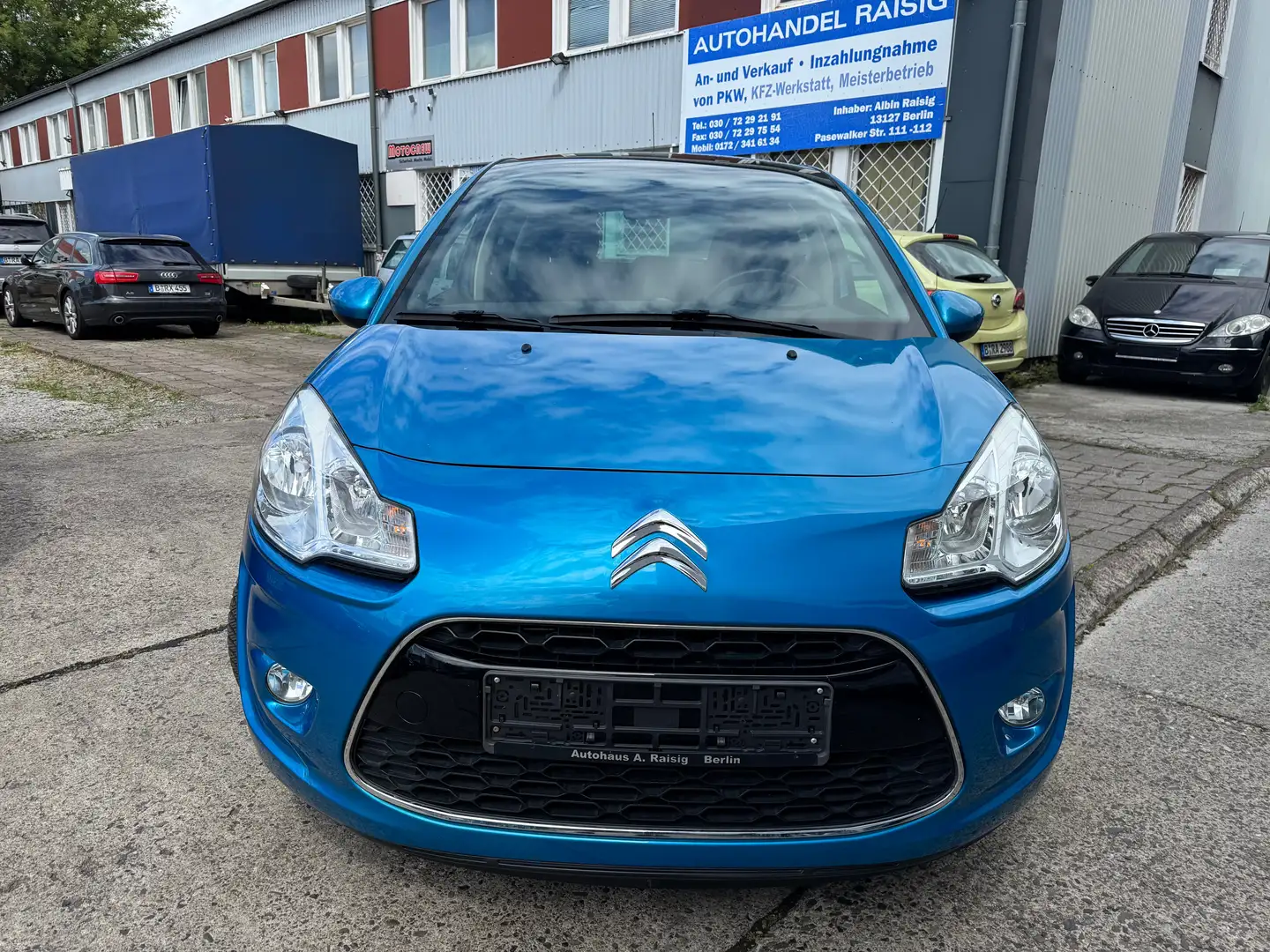 Citroen C3 1.4L Exclusive Blau - 2