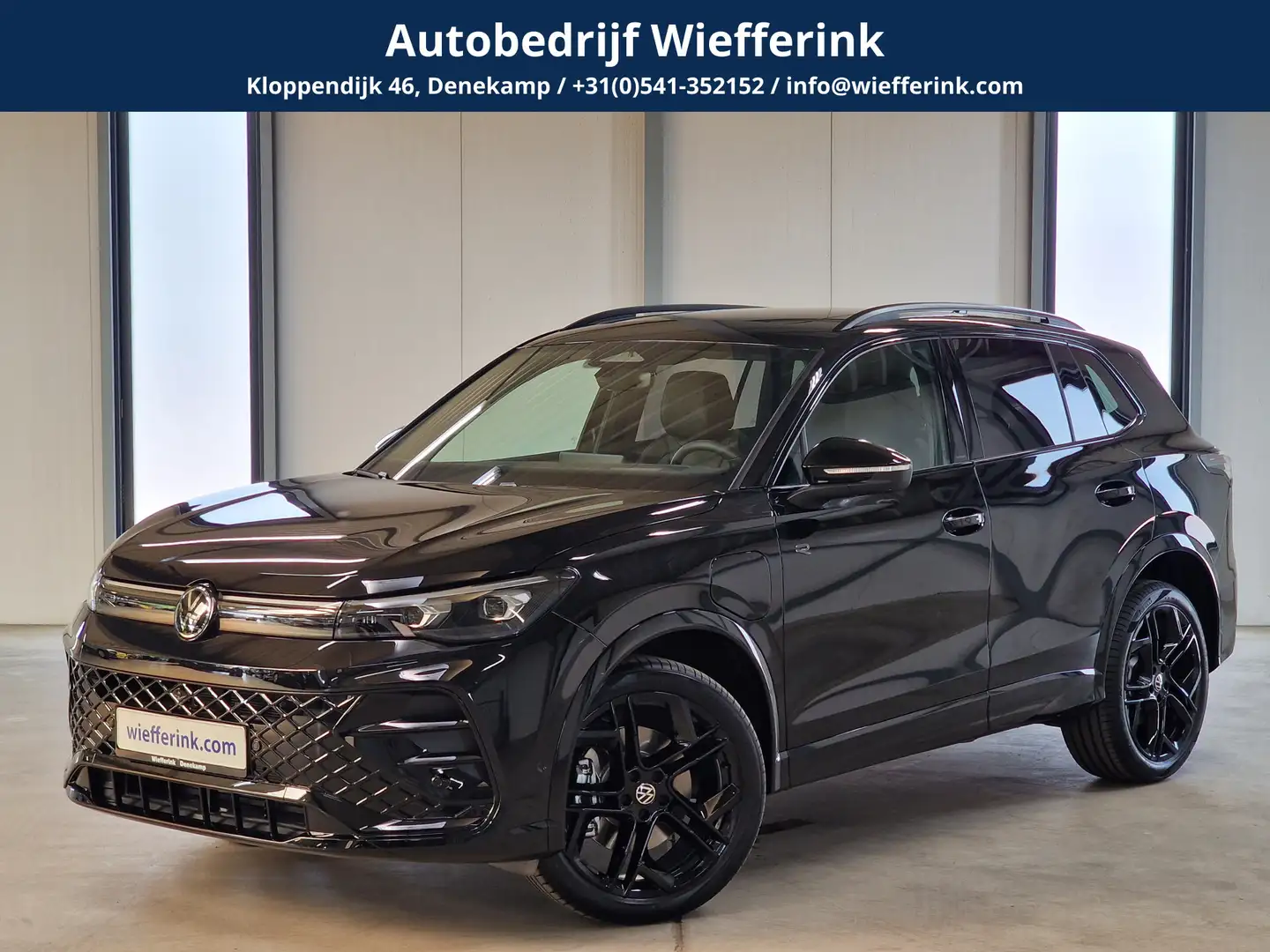 Volkswagen Tiguan 1.5 eHybrid R-Line 272pk | Varenna leder | Pano | Zwart - 1