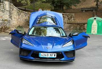 Corvette Stingray C8 70th Z51