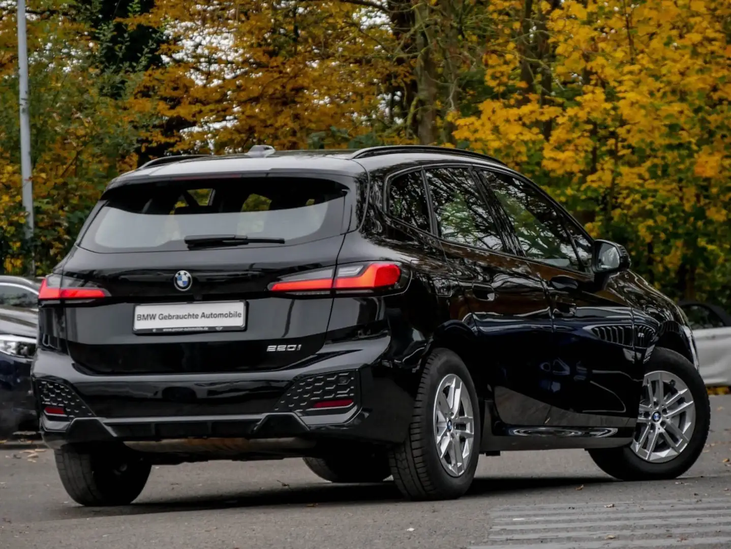 BMW 220 i M SPORT+AHK+HuD+H/K+DA PLUS+ADAPT.LED Noir - 2