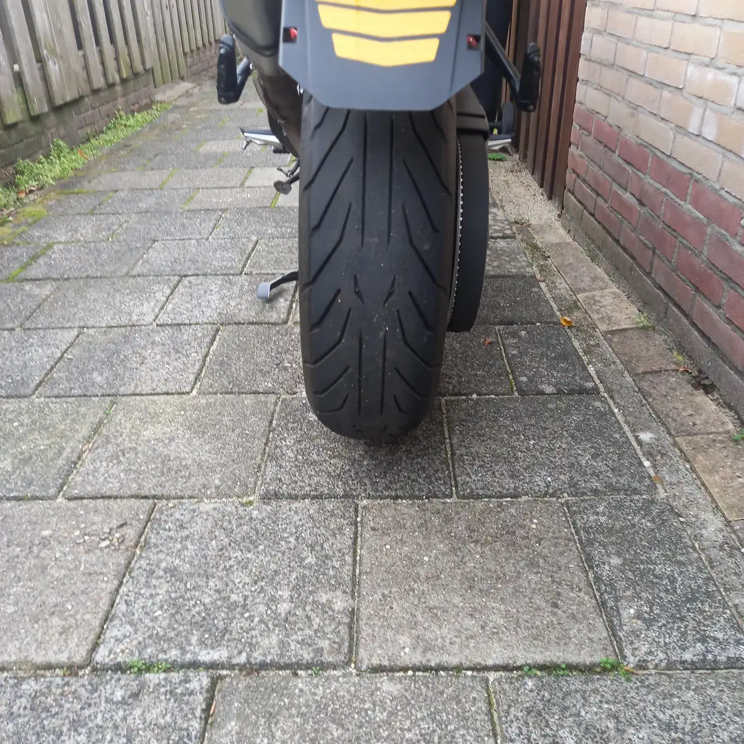 BMW F 800 GT Orange - 2