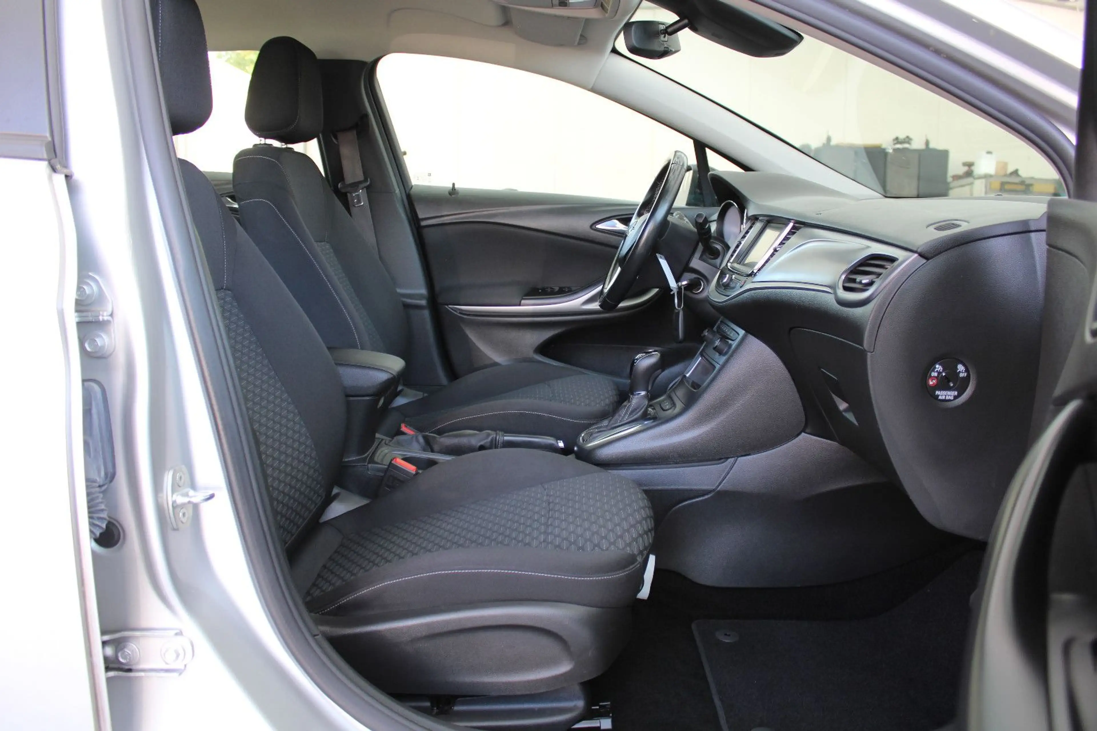 Opel Astra K Sports Tourer*Tüv&Insp.*1.Hd*Automatik* — photo 15