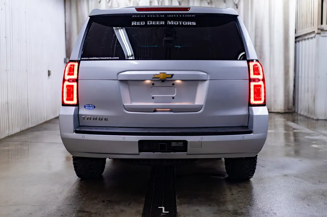 Chevrolet Tahoe снимка Chevrolet Tahoe