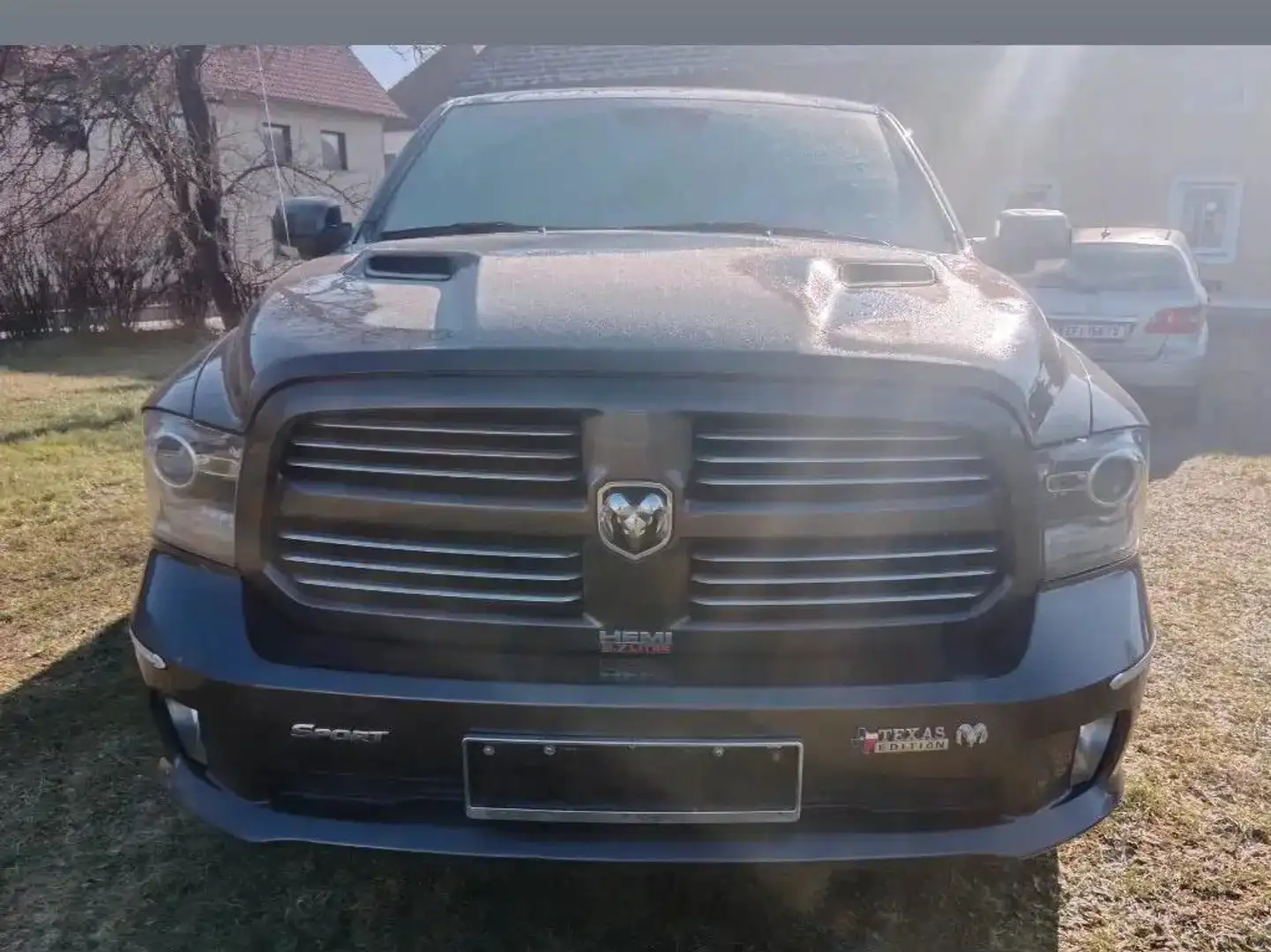 Dodge RAM 5,7Liter hemi Grau - 1