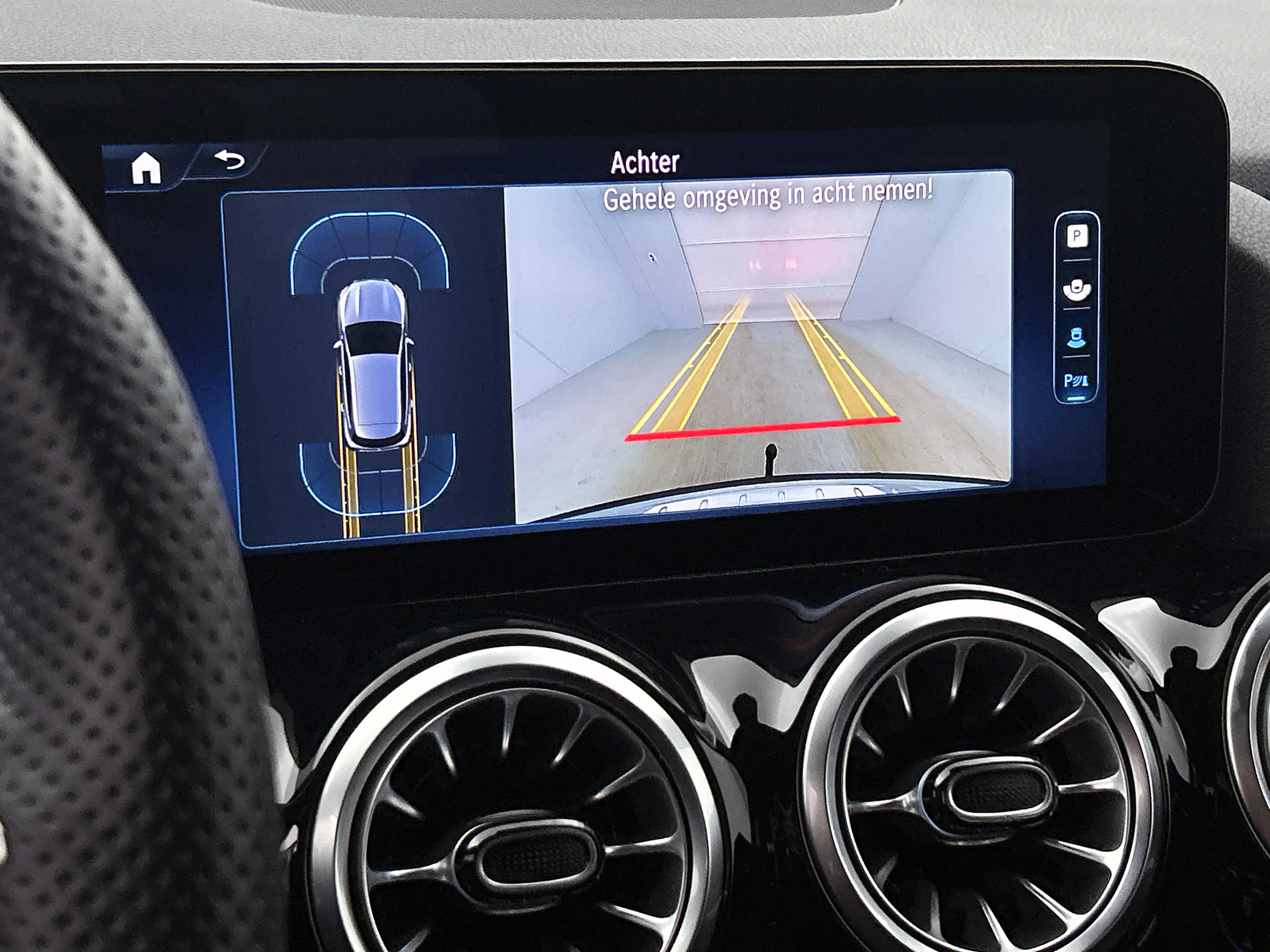 Mercedes-Benz GLA 180 AMG Line | Night pakket | Alarm klasse 3 | Trekhaa — photo 8