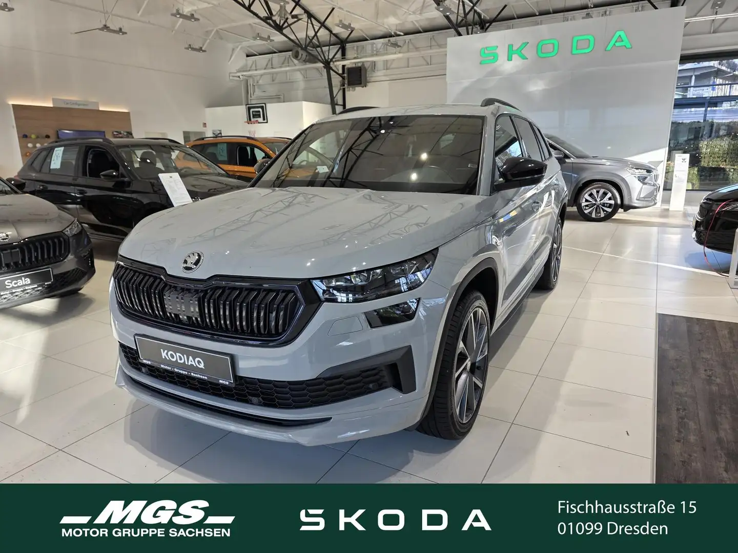 Skoda Kodiaq 2.0 TDI DSG Sportline 4x4 Grau - 1