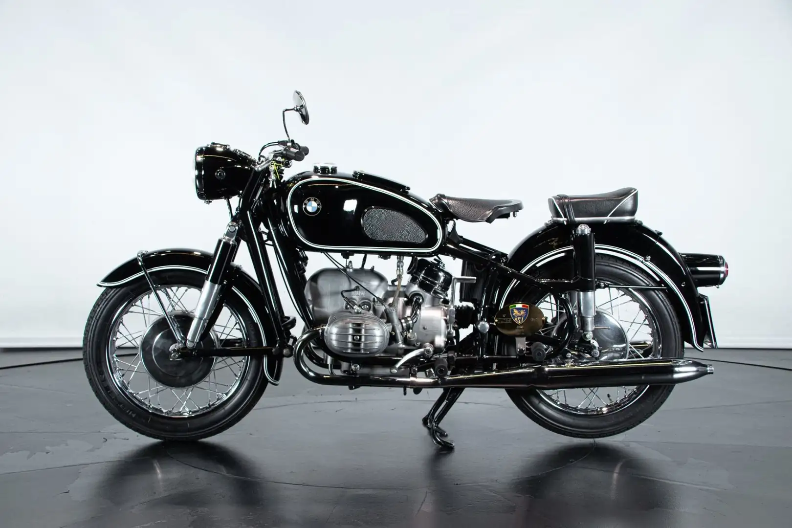 BMW R 60 /2 Noir - 1