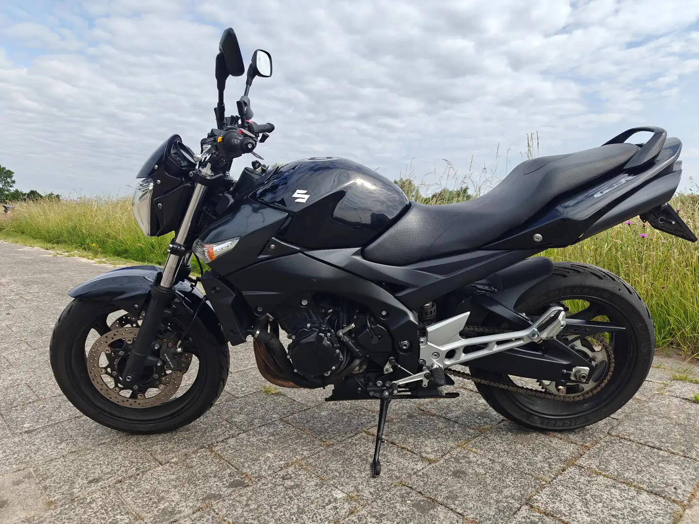 Suzuki GSR 600 Triple-Black editie Negru - 2