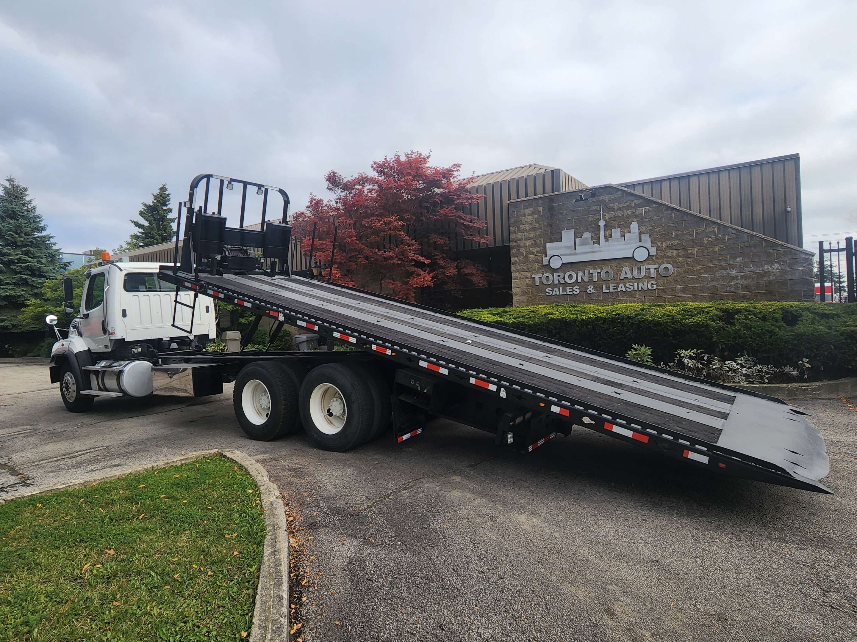 2017 Freightliner 114SD