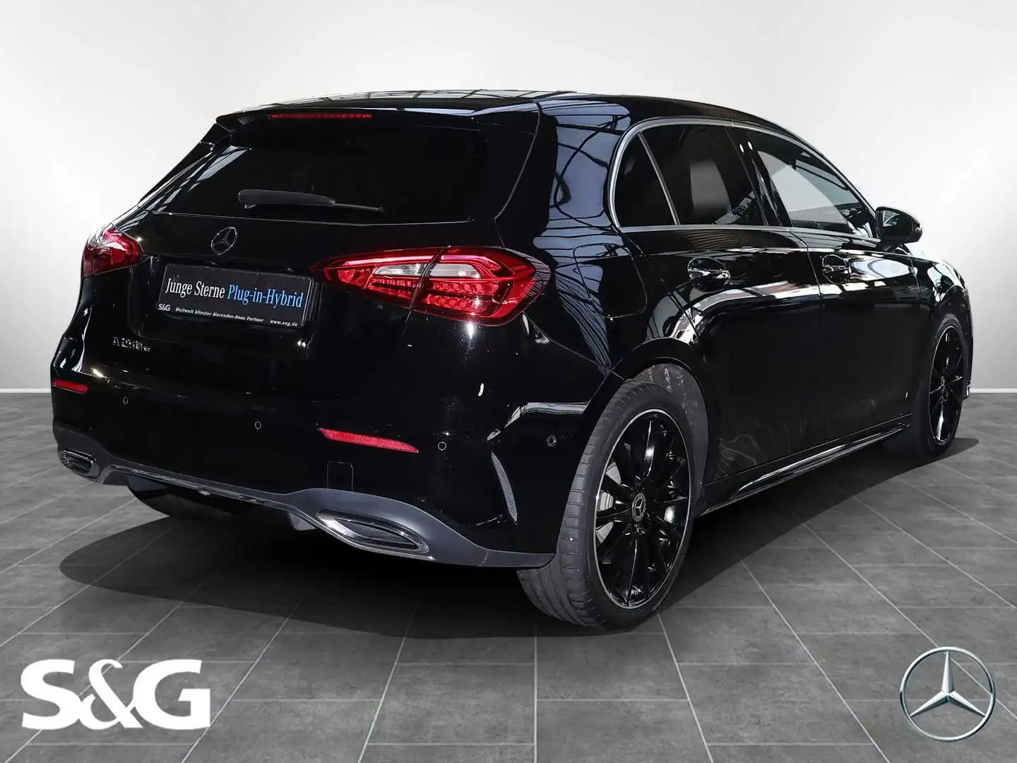 Mercedes-Benz A 250 e AMG AHK+KAMERA+PANO+CARPLAY+MBUX+LED+19" Noir - 2