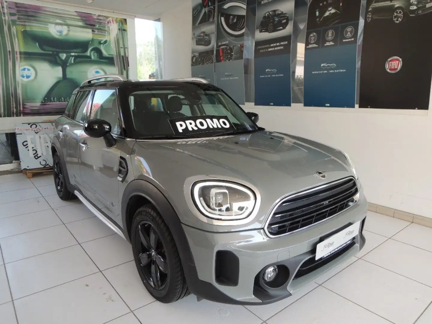 MINI Cooper Countryman 1.5 ALL4 Automatica Grigio - 1
