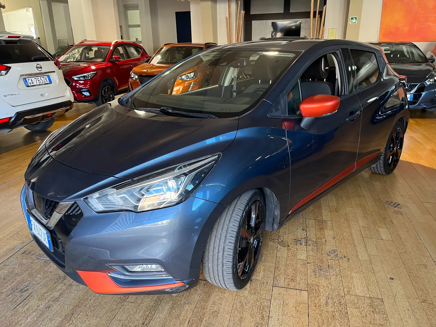 Nissan Micra Micra V 2017 1.0 Tekna 100cv Grigio - 1