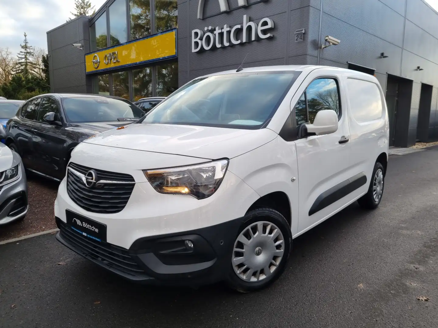 Opel Combo 1.5 Edition Navi/PDC/Kamera/Allwetter Weiß - 2