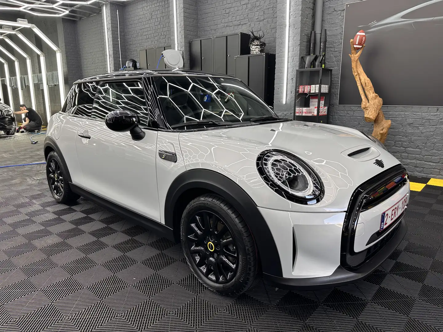 MINI Cooper SE e-Mini 28.9 kWh L - 1