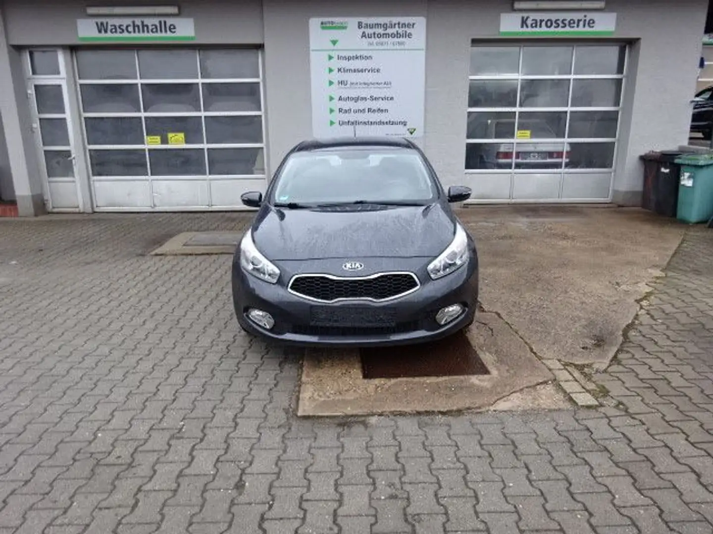 Kia Ceed / cee'd Ceed 1.6 CRDi Vision Com--Standheizung !! Grey - 2