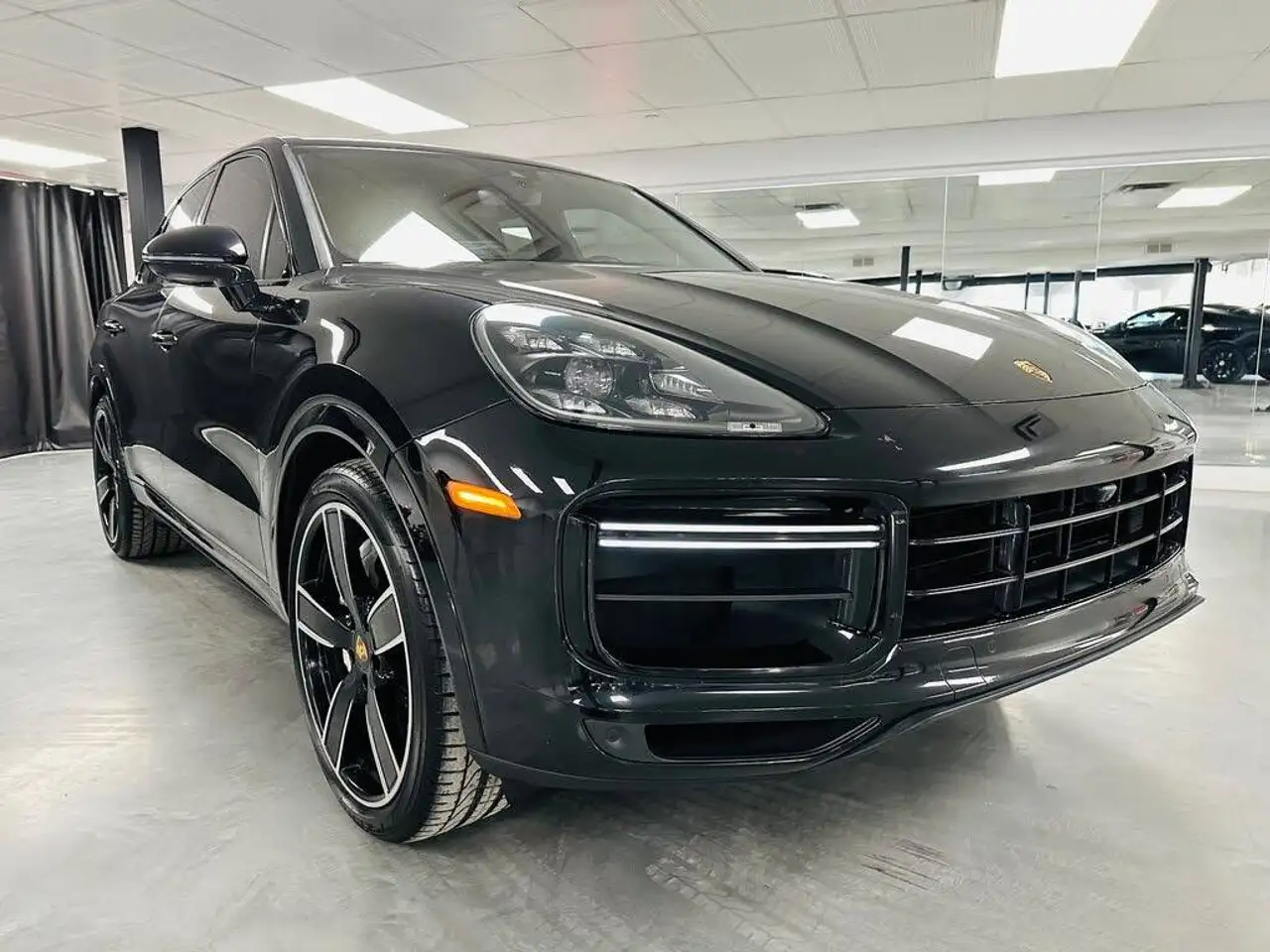 Porsche Cayenne снимка Porsche Cayenne