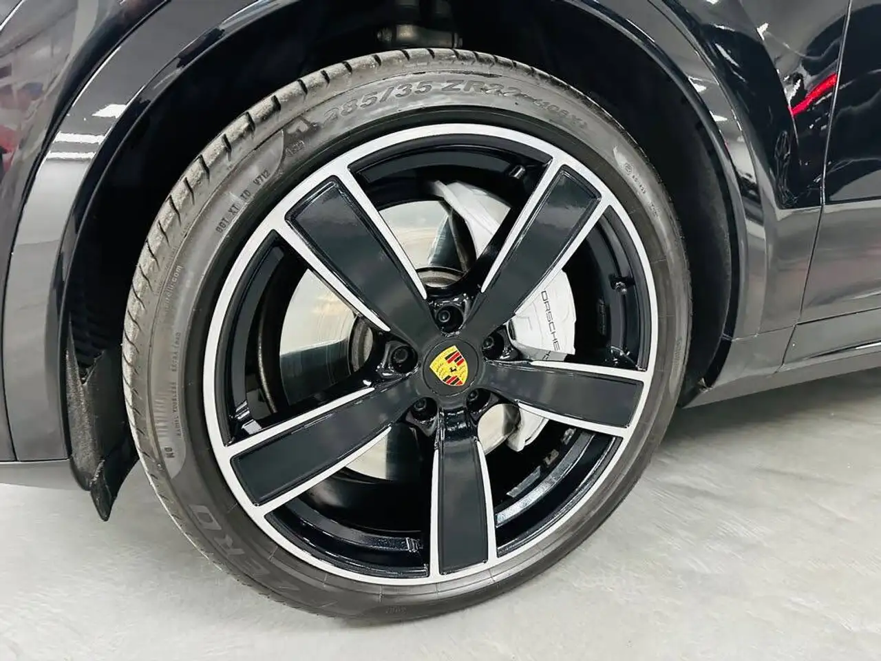 Porsche Cayenne снимка Porsche Cayenne