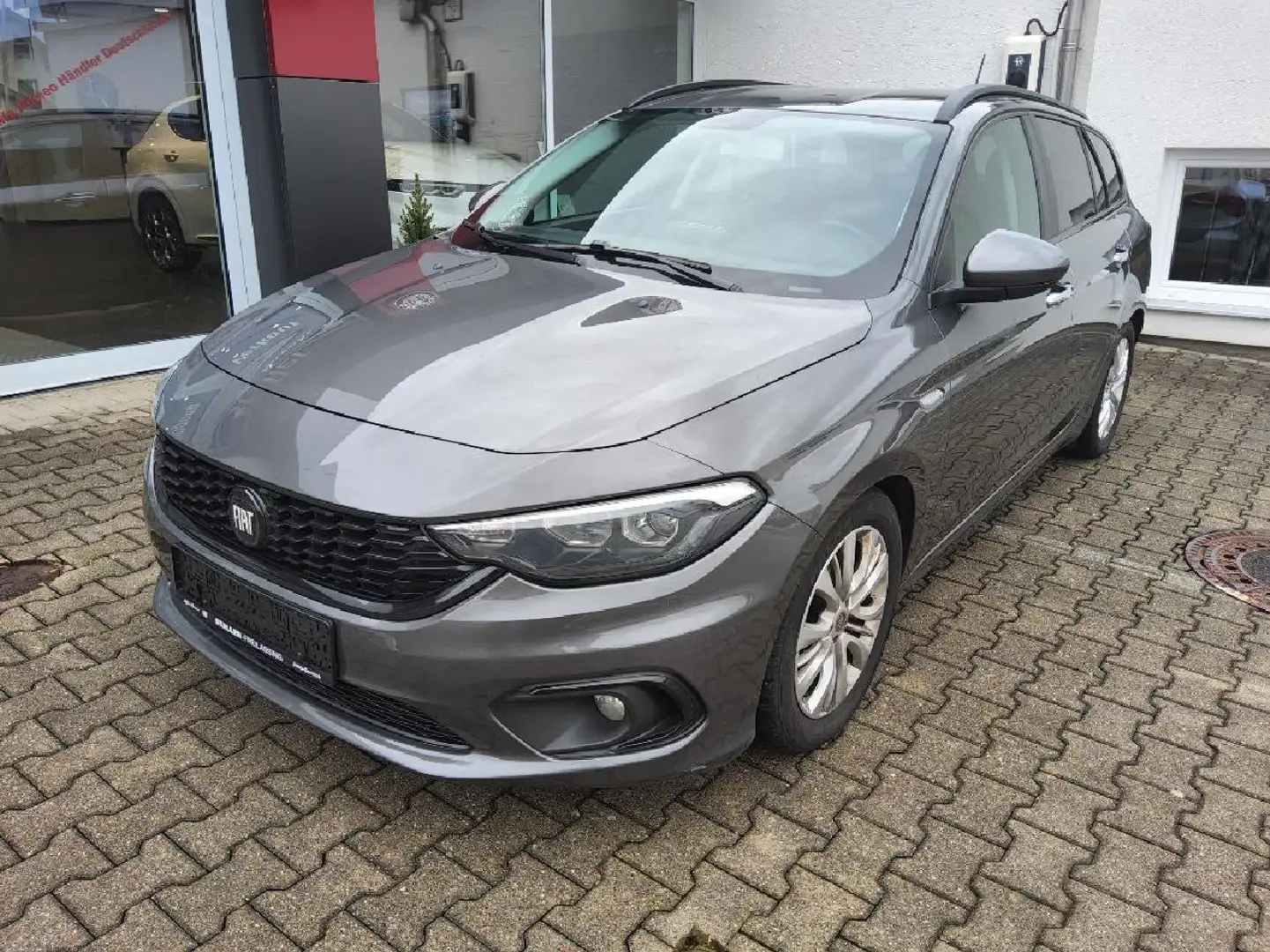 Fiat Tipo Business Grau - 2