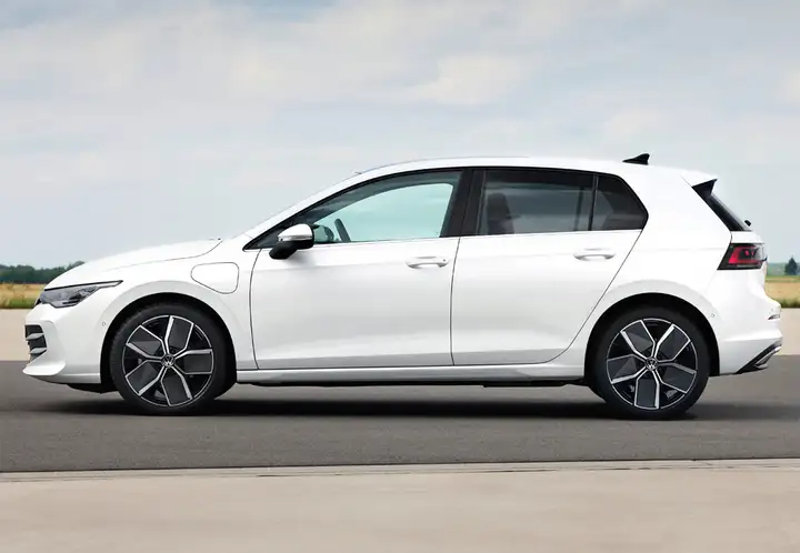 Volkswagen Golf 2024, foto 39