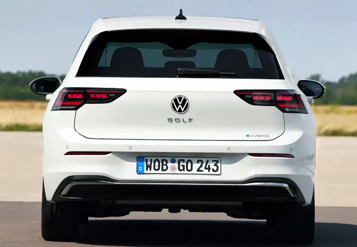 Volkswagen Golf 2024, foto 44