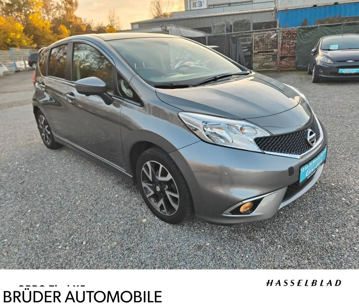 Nissan Note 1,2 Tekna 1Hand* Start/stop* Navi* kamera Grau - 1