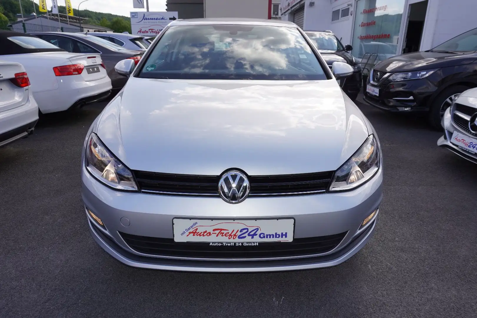 Volkswagen Golf VII Lim. BMT*Automatik*1.Hand*GARANTIE*TOP! Silber - 2